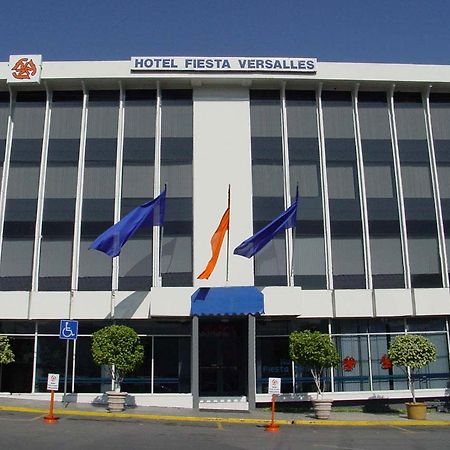 Fiesta Versalles مونتيري المظهر الخارجي الصورة
